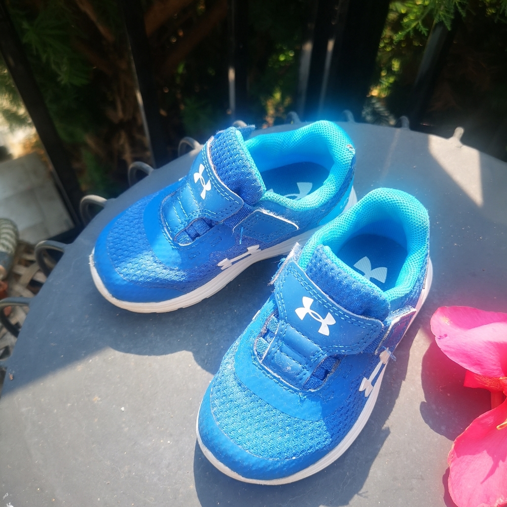 Underarmour Runners - Picture 1 of 2
